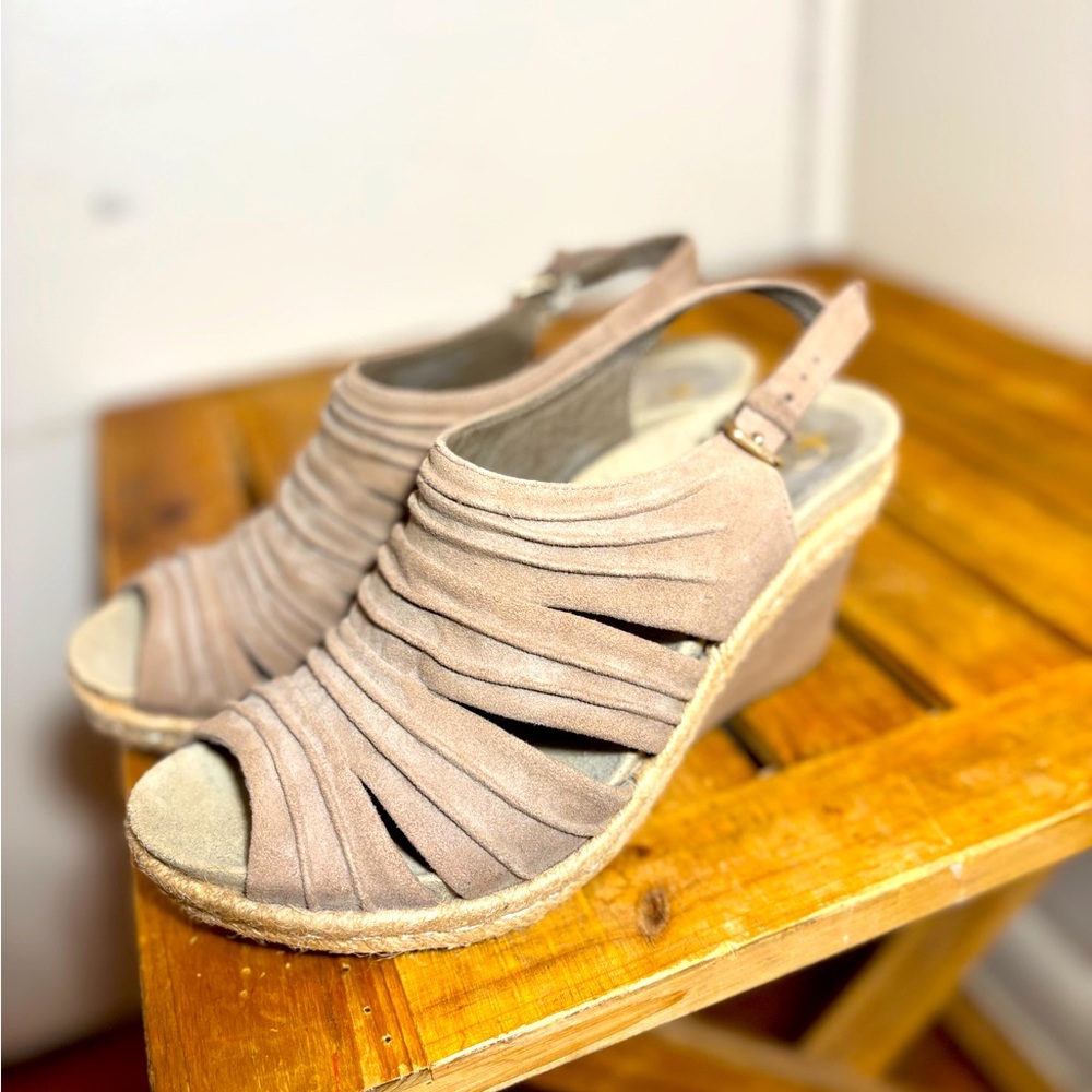 Earthies Teesi Leather Wedge Sandals